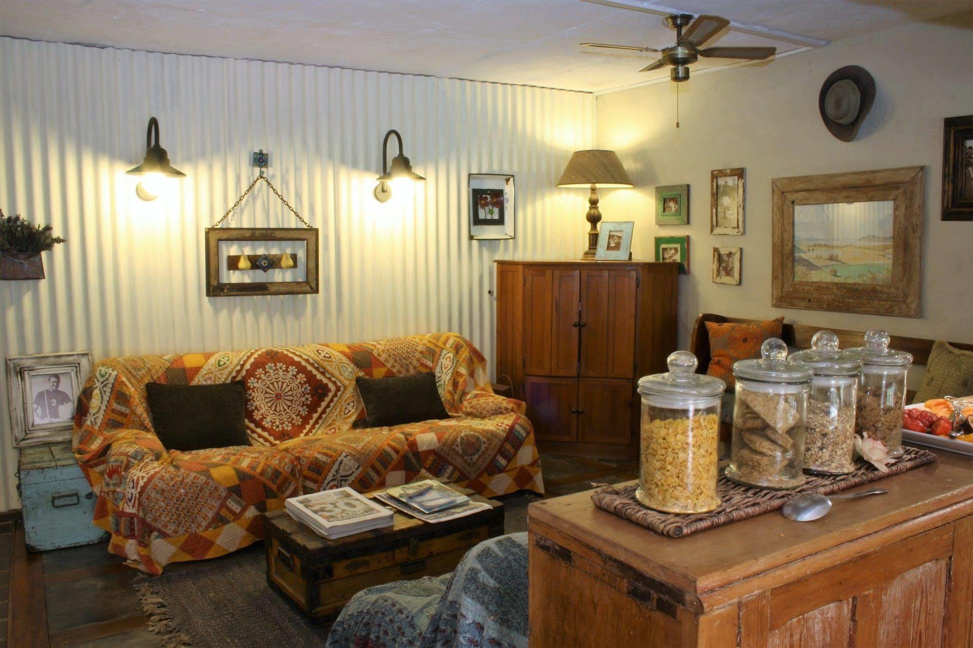 Babbling Brook Bed & Breakfast ピーターマリッツバーグ エクステリア 写真