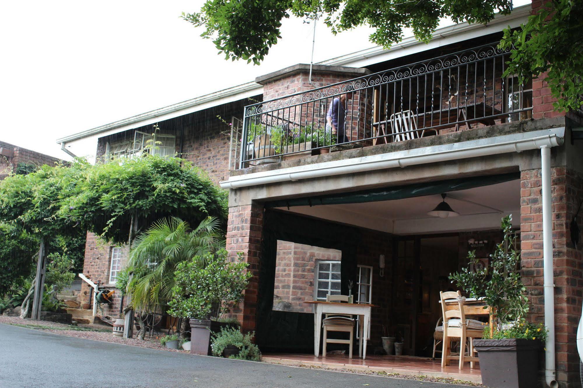 Babbling Brook Bed & Breakfast ピーターマリッツバーグ エクステリア 写真
